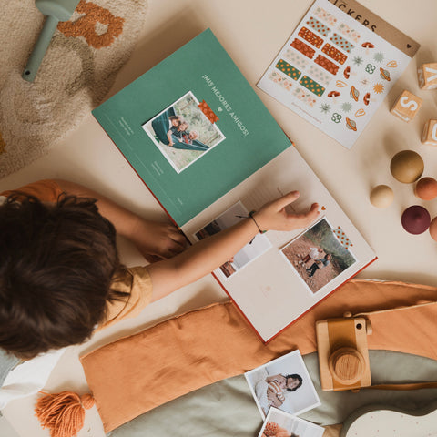 Un Libro Para Siempre KIDS 1-5 Años + Stickers (3)