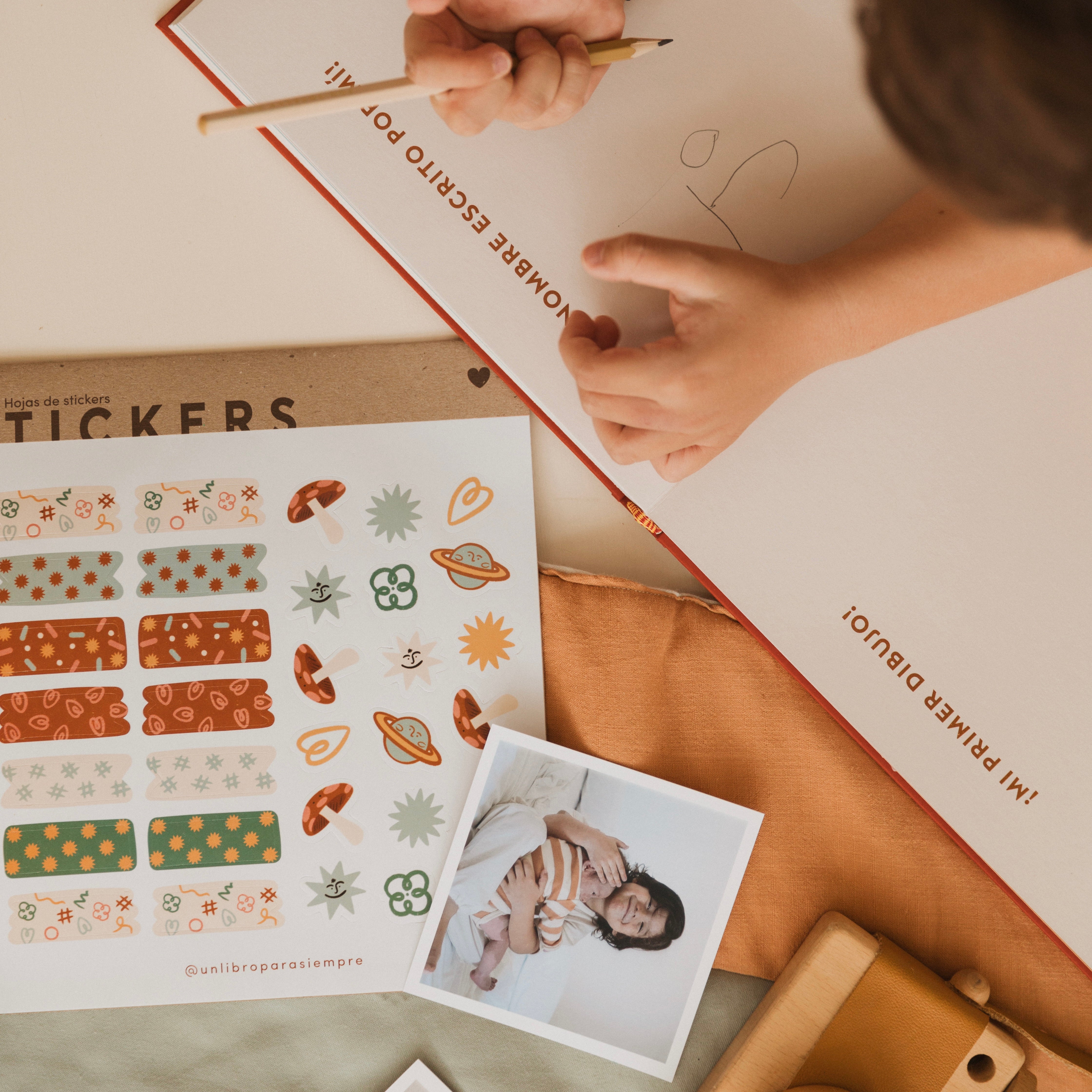Un Libro Para Siempre KIDS 1-5 Años + Stickers (4)