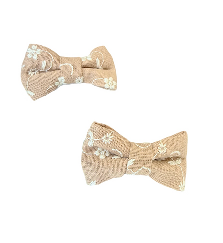 Clips Moño Corbatín Bordados